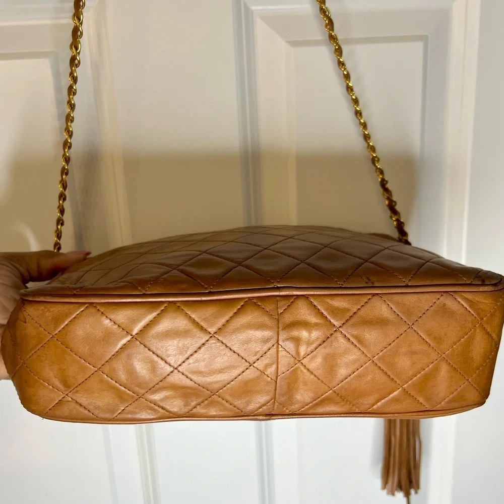 CHANEL CC Tassel Camera Bag in Tan Leather - Vintage